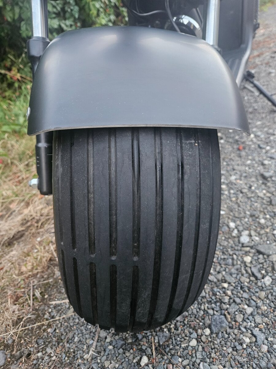 Elektrokoloběžka chopper EcoWheel GR7+ 2000W COC 40Ah matná - 4