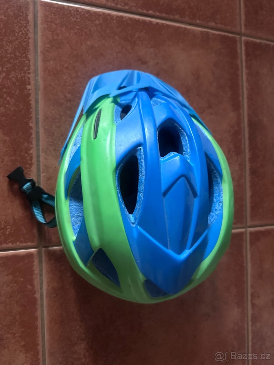 Dětská přilba na kolo, kolobezku - 4