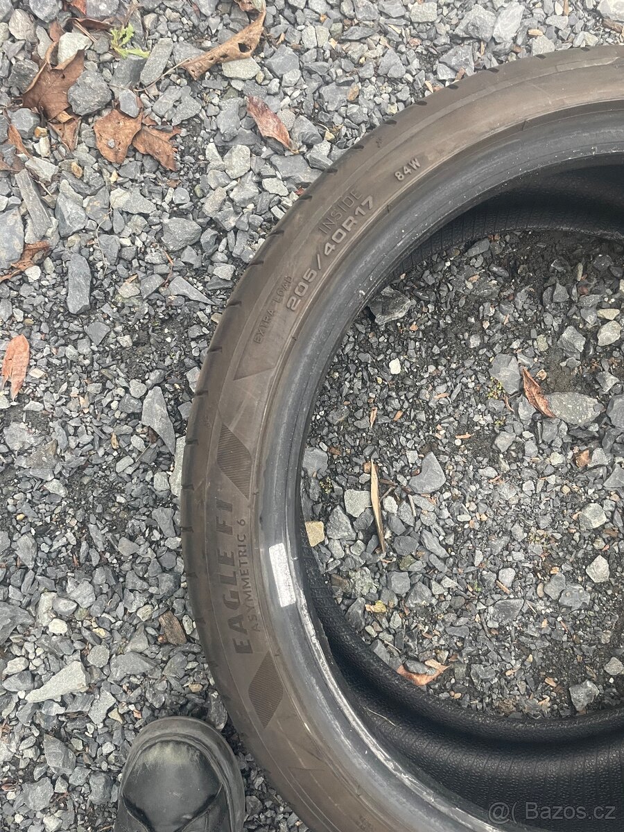 Pneu Goodyear 205/40 R17 - 4