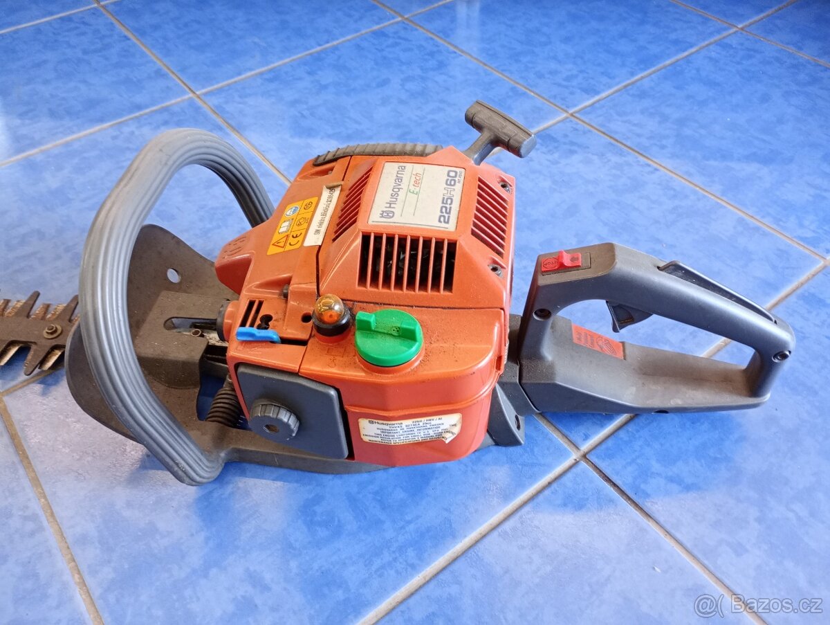 Benzínový plotostřih - 4