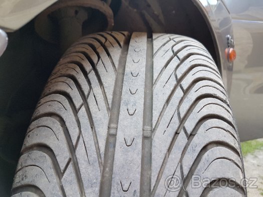 Renault kola R15 + pneu 205/50 R15 - 4