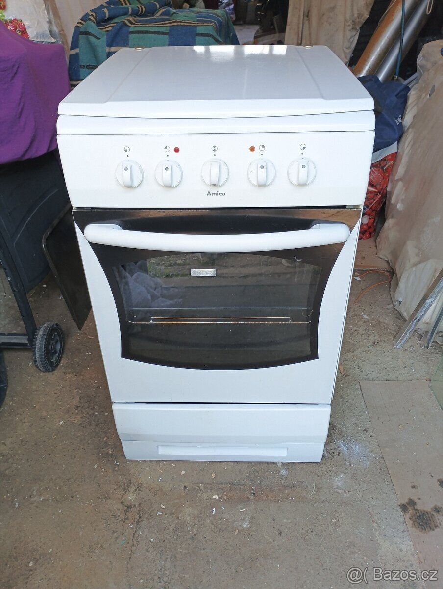 Sporák Amica - 4