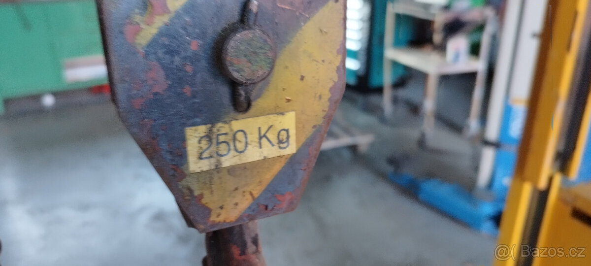 Elektrický řetězový zvedák, kočka 250kg - 4