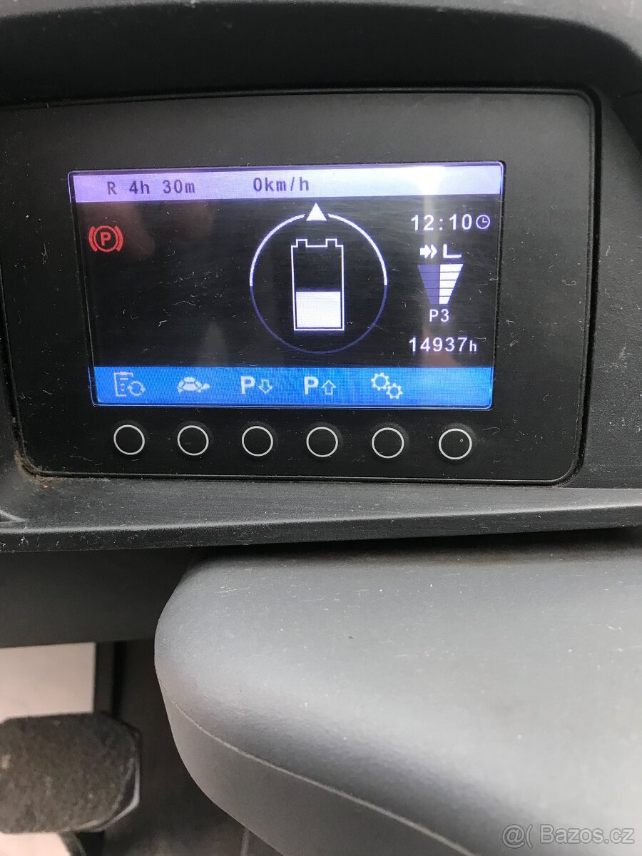 Jungheinrich efg 320 zasklený - 4