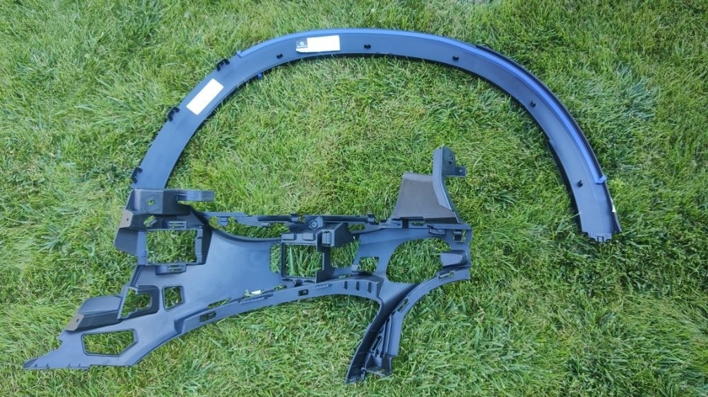 Mercedes E W213 - drziak naraznik Mercedes EQE - lem - 4