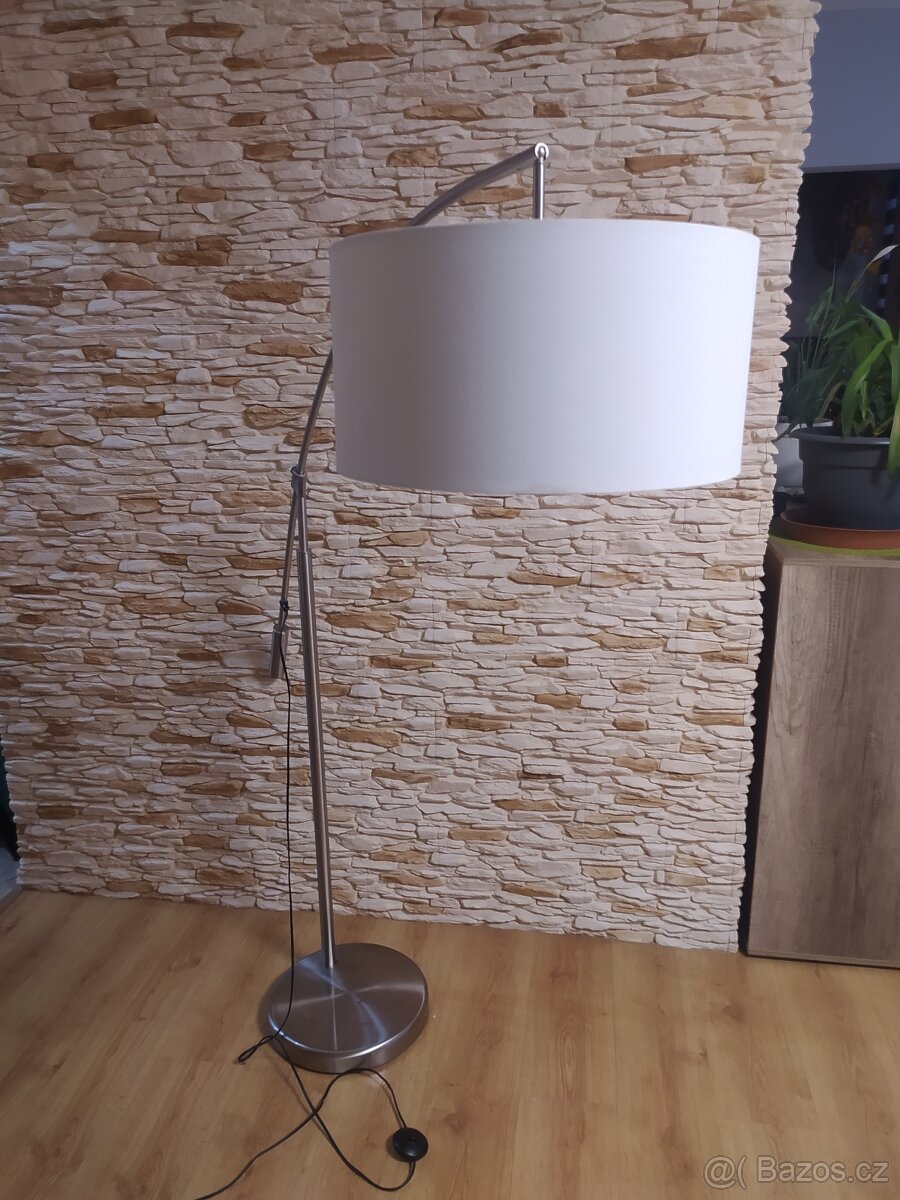 MODERNÍ LAMPA IKEA - 4