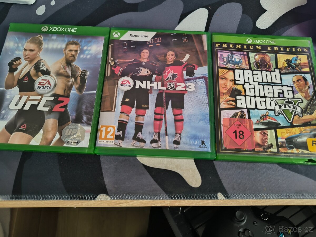 Xbox one S s 2 ovládači - 4