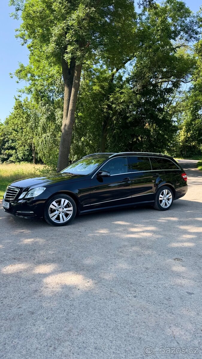 Mercedes-Benz E220 - 4