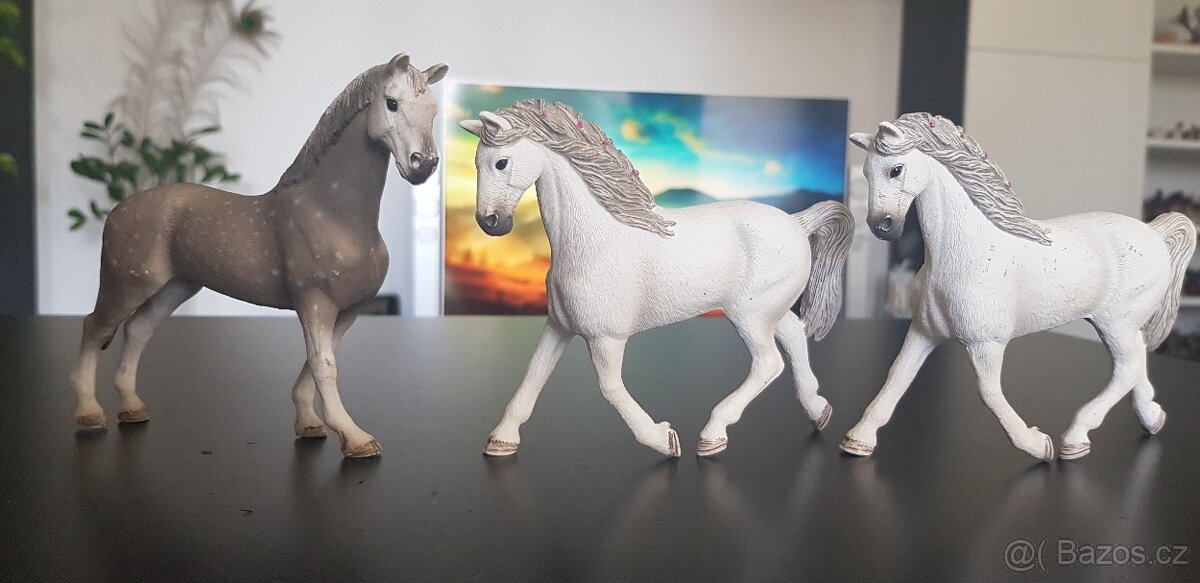 Schleich koně schwarzwaldský kůň, holštýnský kůň - 4