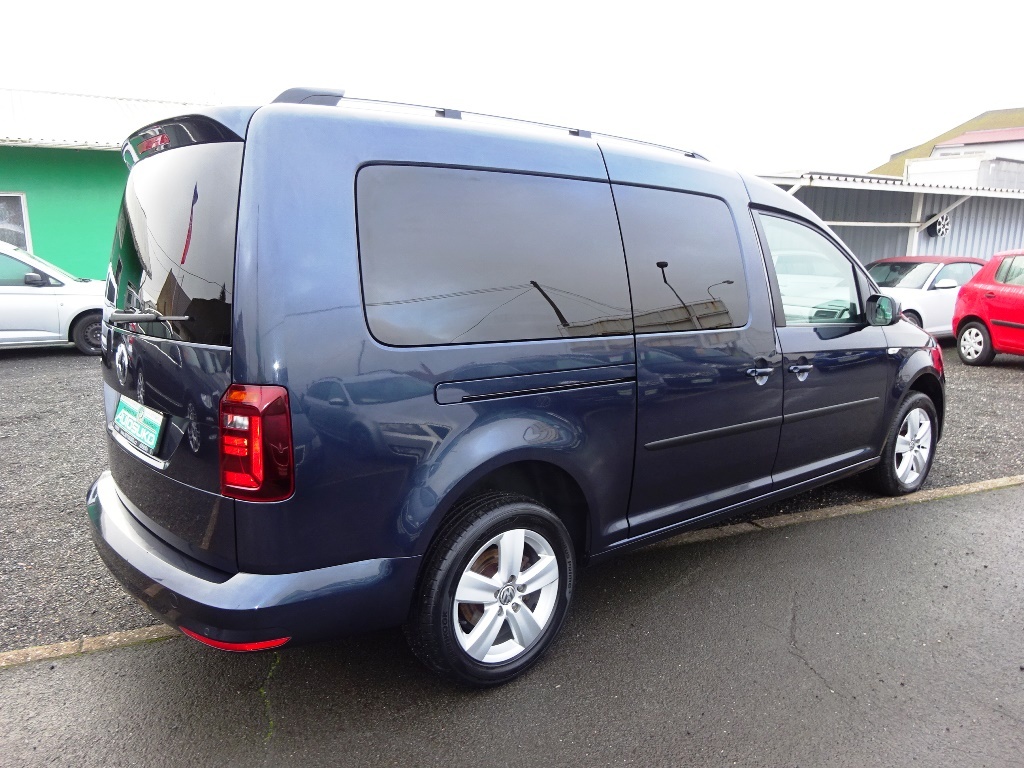 VW CADDY MAXI Trend Line 2,0 TDI - 08/2020 - 1.Maj. - 5 míst - 4