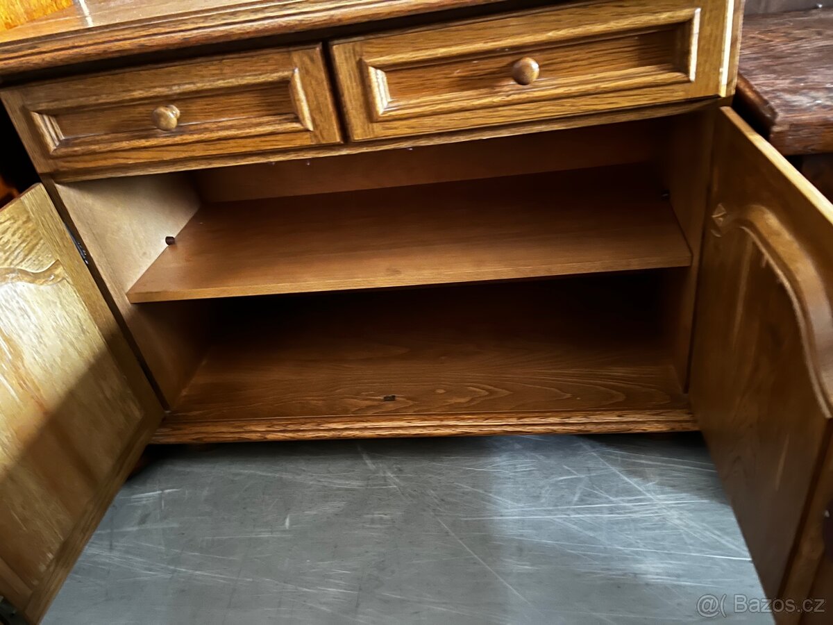 Komoda - 4