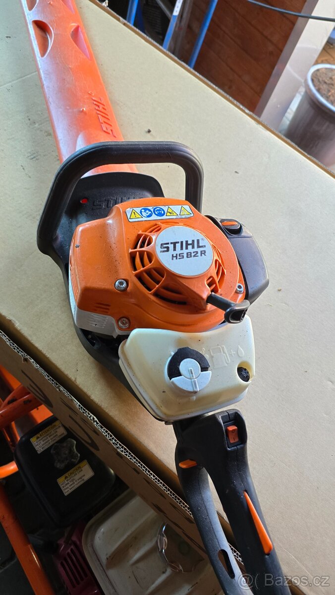 Plotostřih STIHL Hs82R - 4