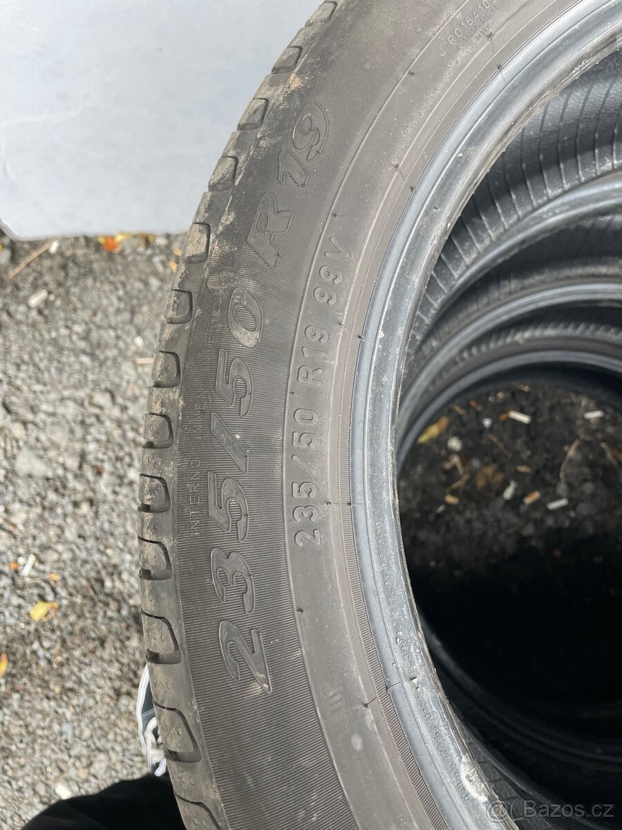 235/50 r19 pneu - 4