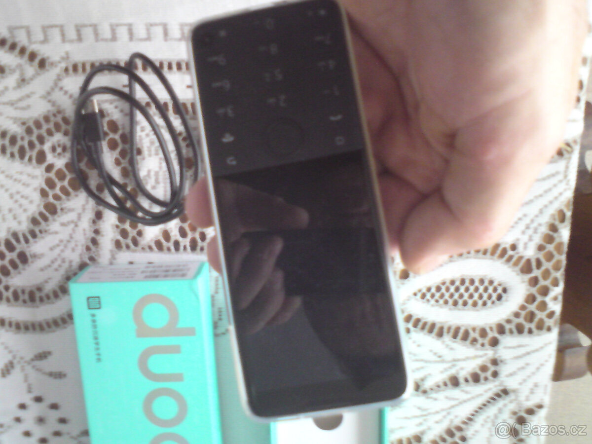 Nabízím nový QIN F22 PRO - 4