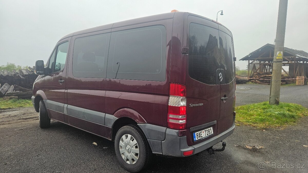 Mercedes Sprinter obytný - 4
