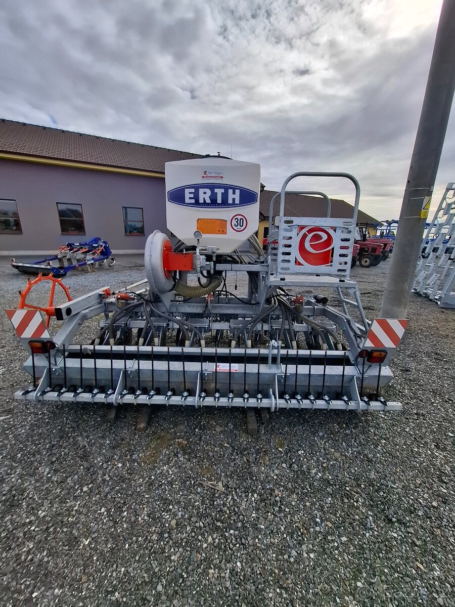 Secí stroj pro přísev TTP - 4