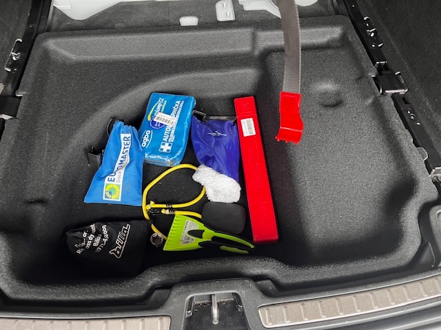 VOLVO V60 2,0 D4 140 kW, 4x4,CROSS COUNTRY, DPH - 4