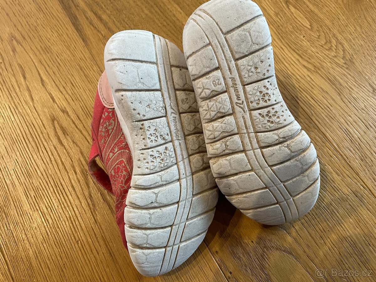 Dětské sportovní boty Decathlon vel. 28 - 4