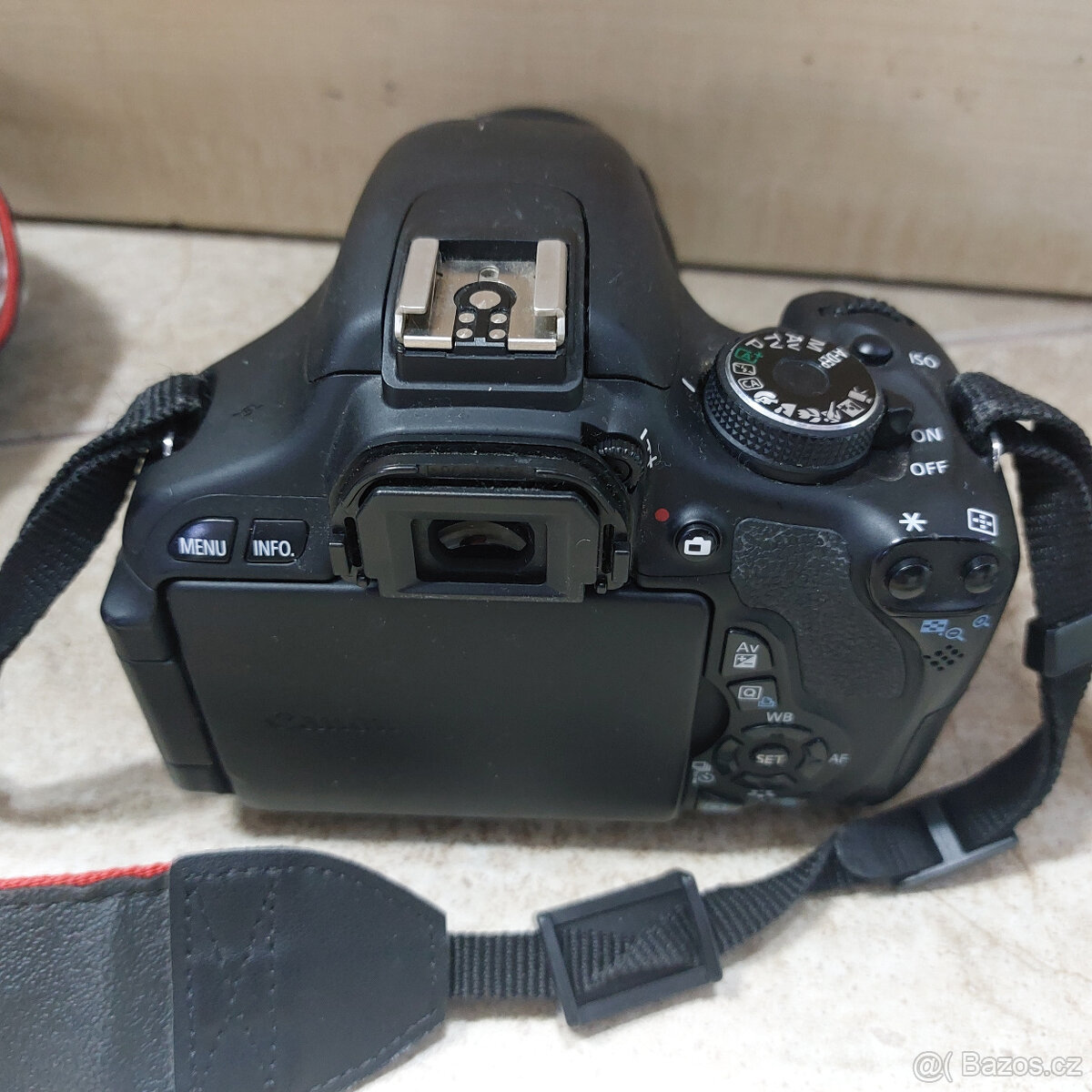 Digitální foťák Canon EOS 600D,objektiv Canon 18-55mm,nabíj. - 4