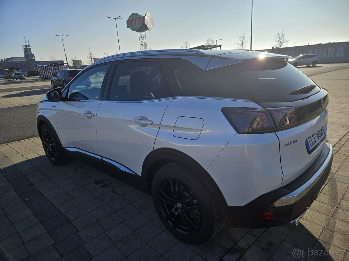 Peugeot3008 Plug-in Hybridní - 4