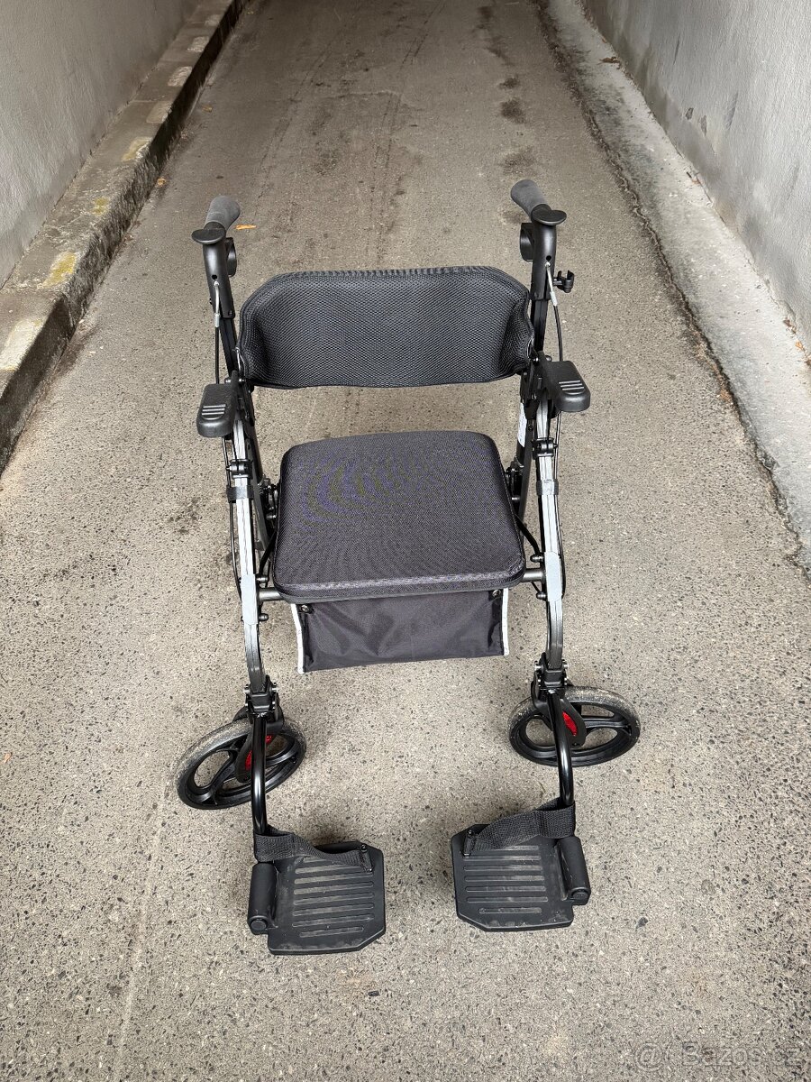Invalidní chodítko/invalidní vozík - 4