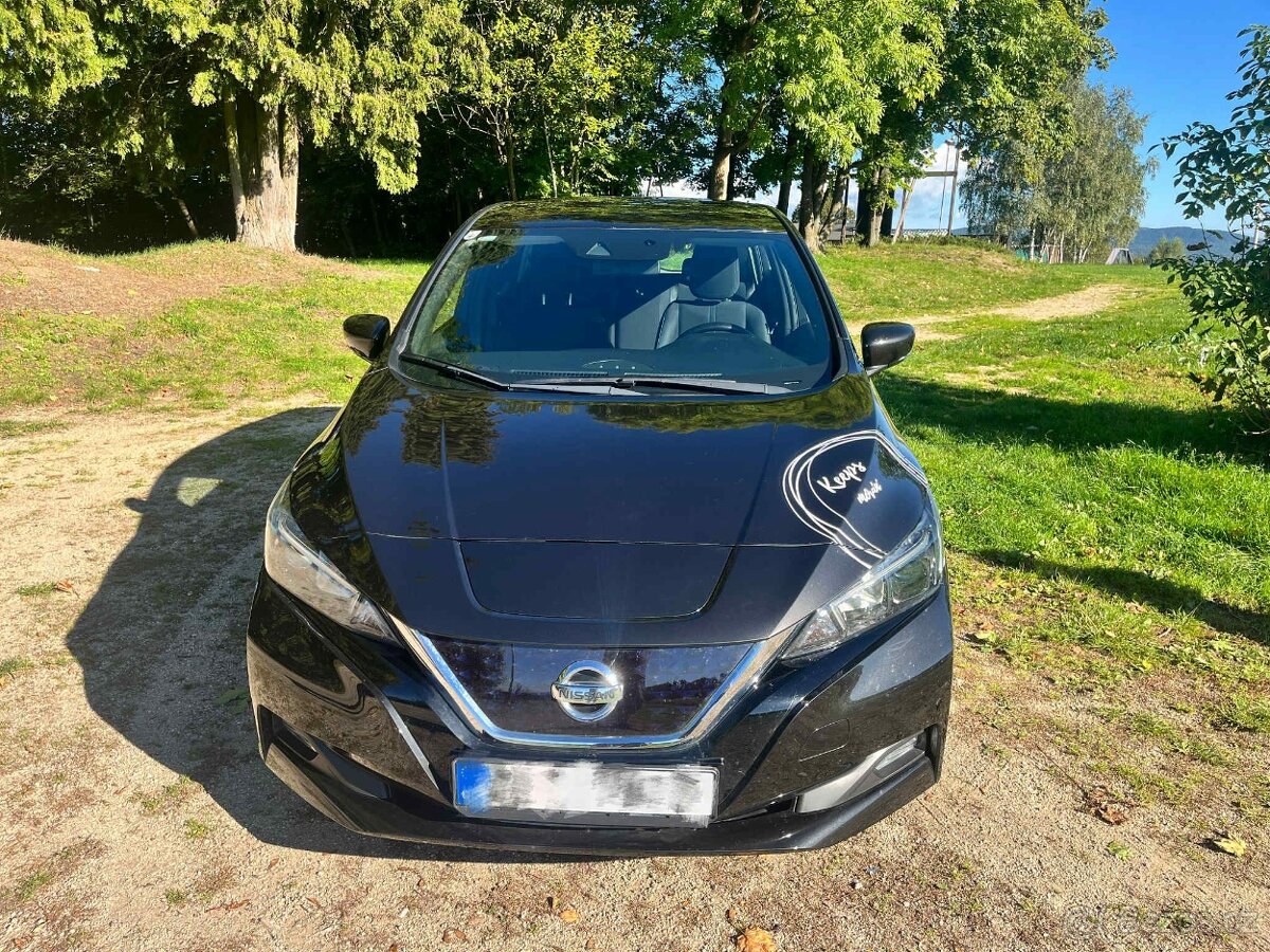 Elektromobil Nissan Leaf 40 kWh, zimní balíček, tep.čerpadlo - 4