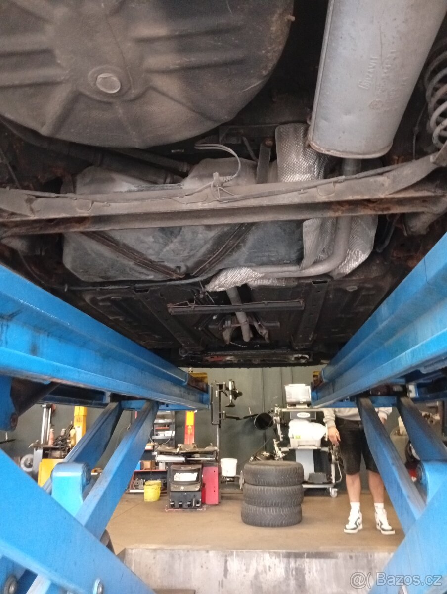 Prodám levně Mazda 2, diesel , turbo/ 1.4. /Nova STK 2 roky - 4