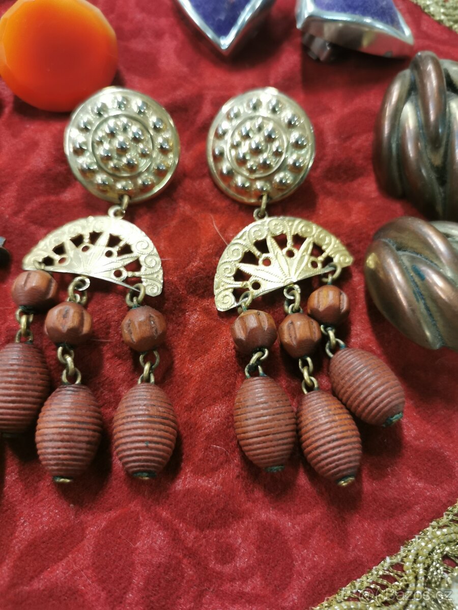 Retro bižuterie. - 4