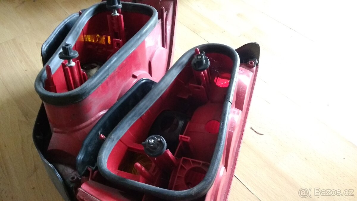 Peugeot 106 drobnosti - 4