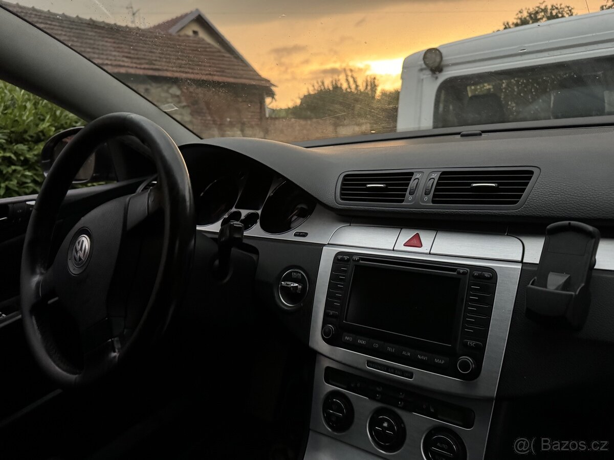 PASSAT B6- více aut - 4