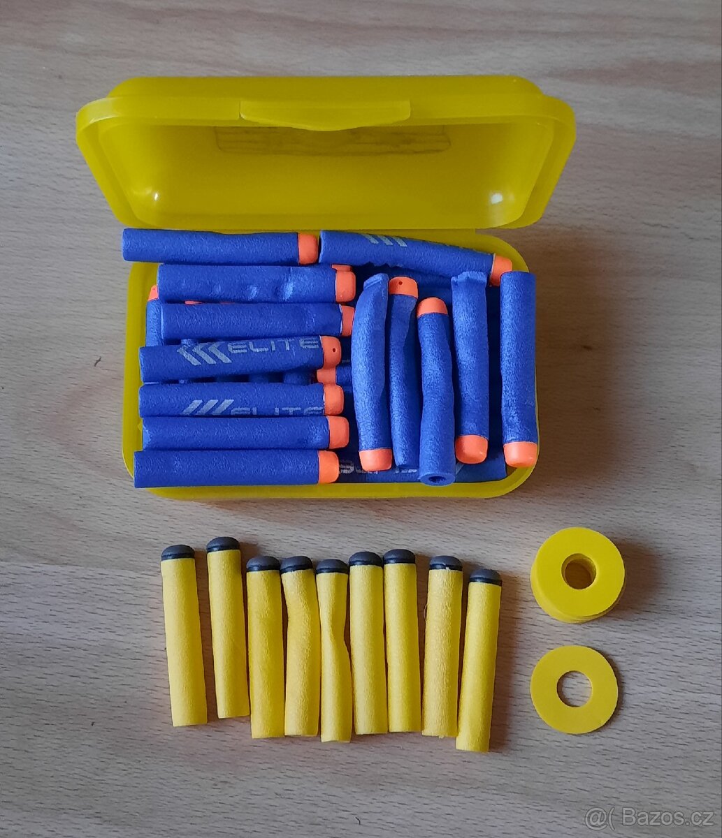 2x pistole nerf + 60x naboje - 4