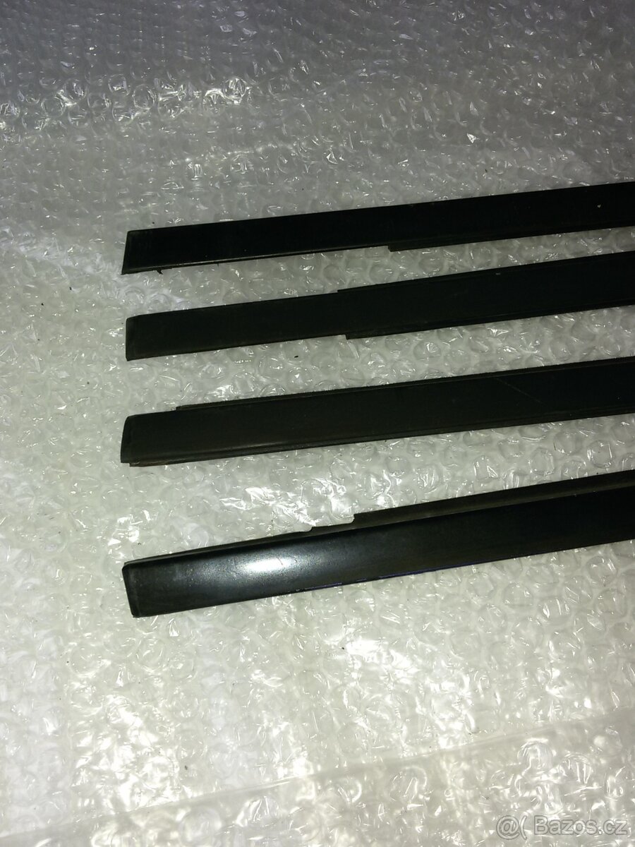 Seat Alhambra : Lišty oken - 4