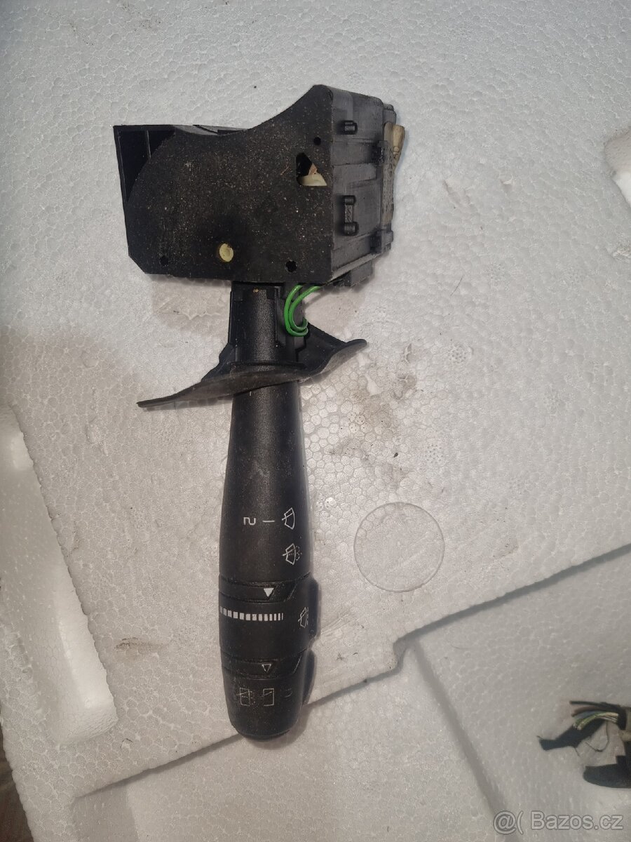 LEVNĚ Podvolantové páčky, přepínače PSA, Ford, Renault - 4