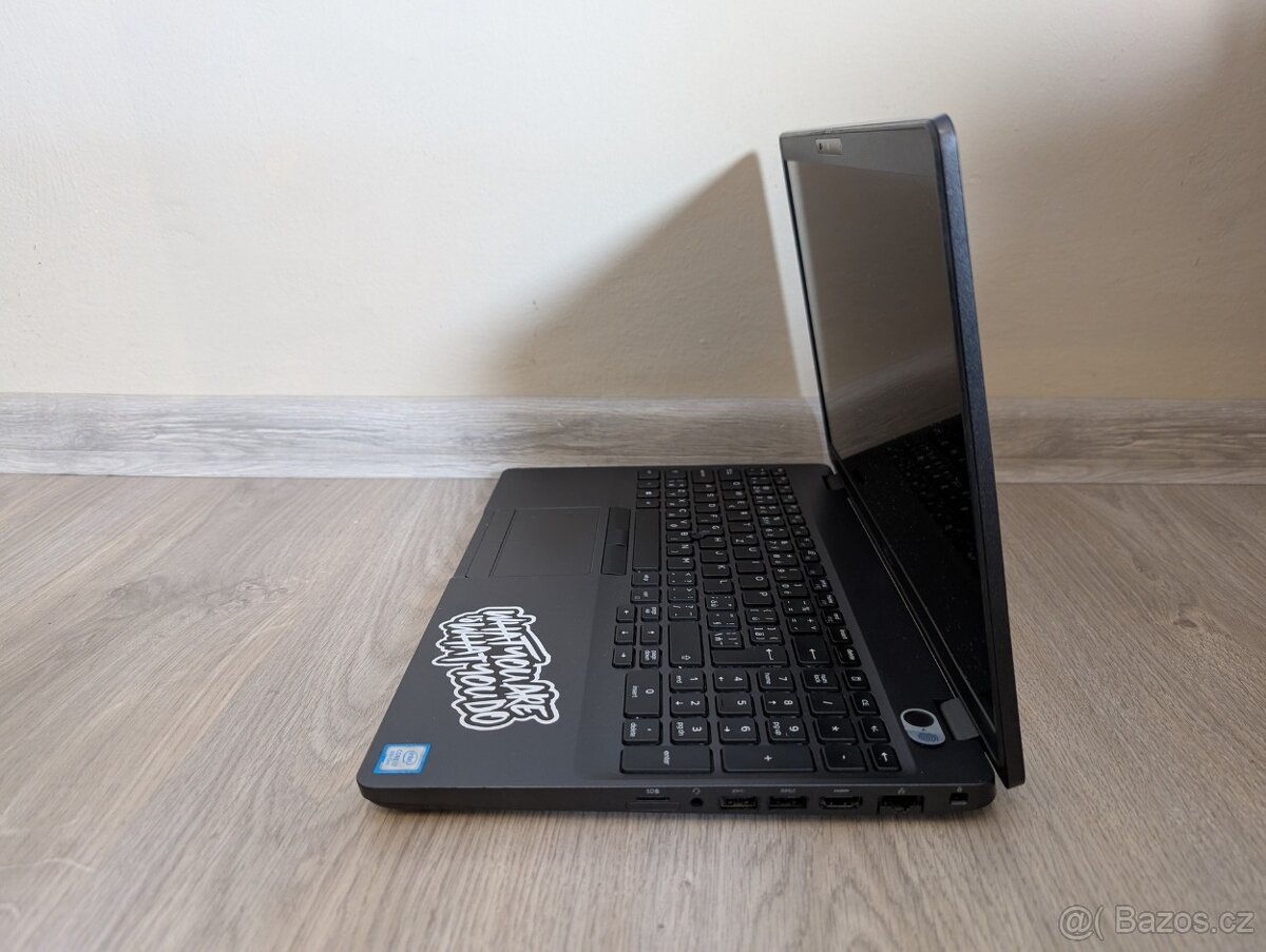 ▼DELL Precision 3540 - 15,6" / i7-8565U / GPU 2GB / 16GB / - 4