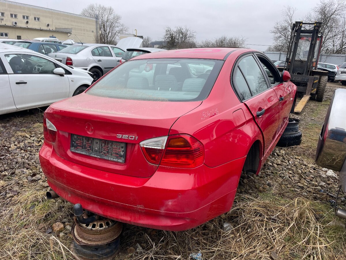 BMW E90 320i 110Kw NÁHRADNÍ DÍLY - 4
