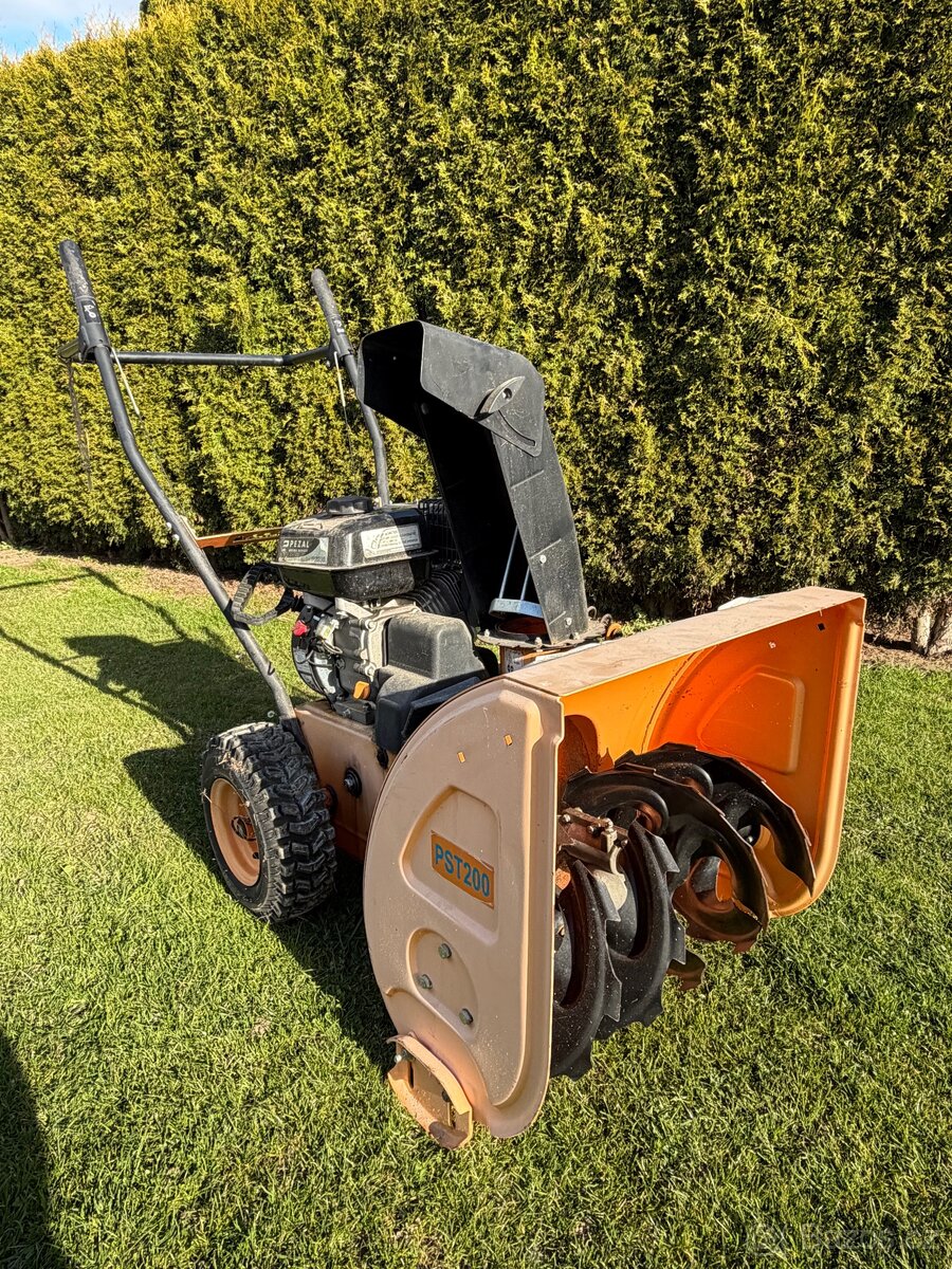 Sněhová fréza Pezal 200 - 4