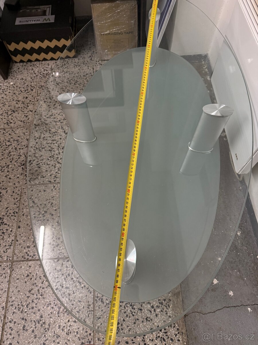 Konferenční stůl prosklenný - 4
