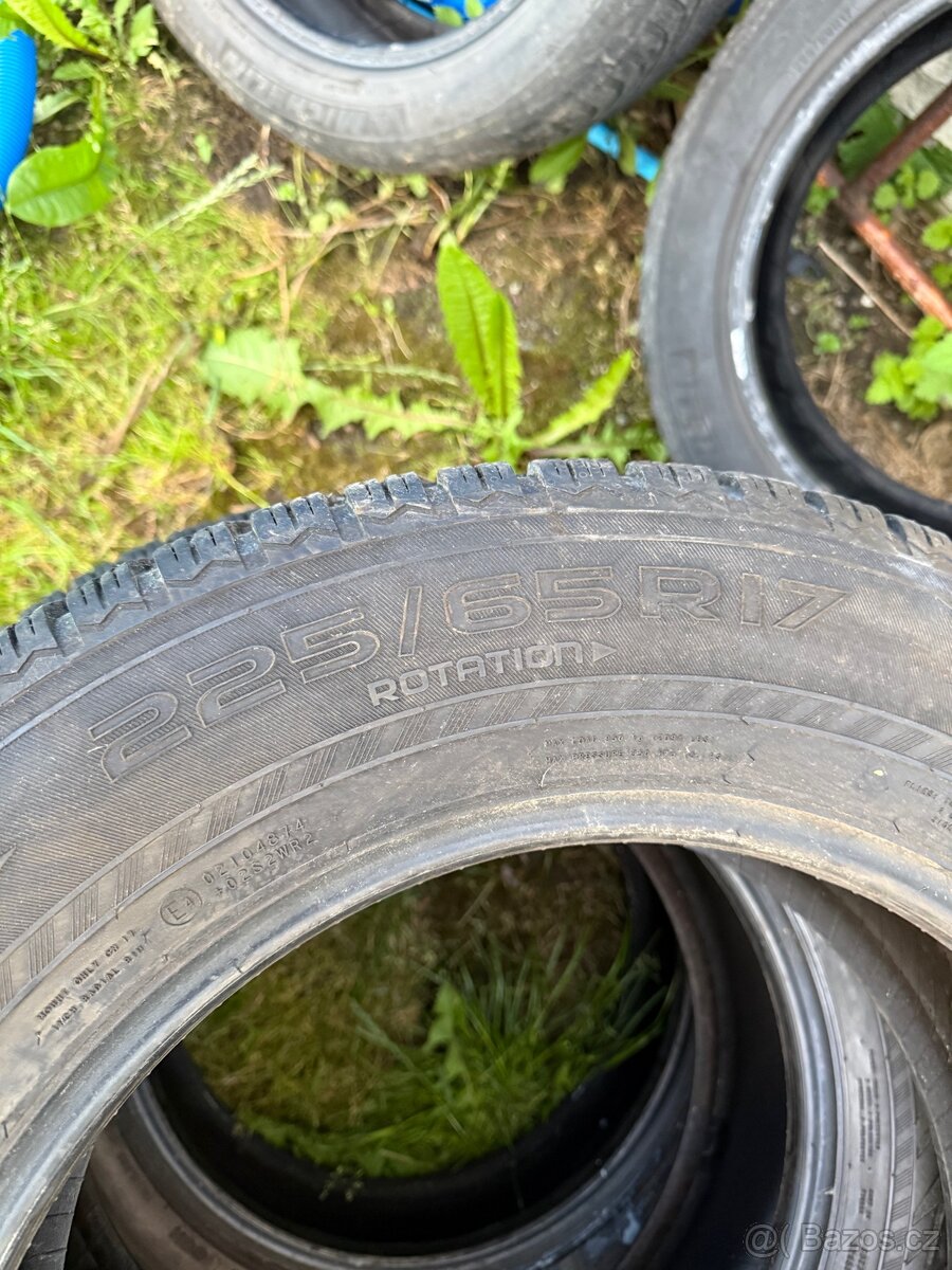 Pneu 225/65r17 - 4