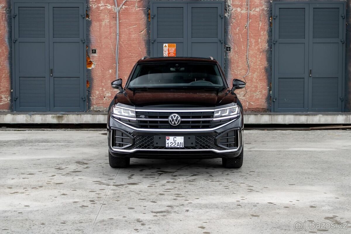 VW Touareg R-Line - 4