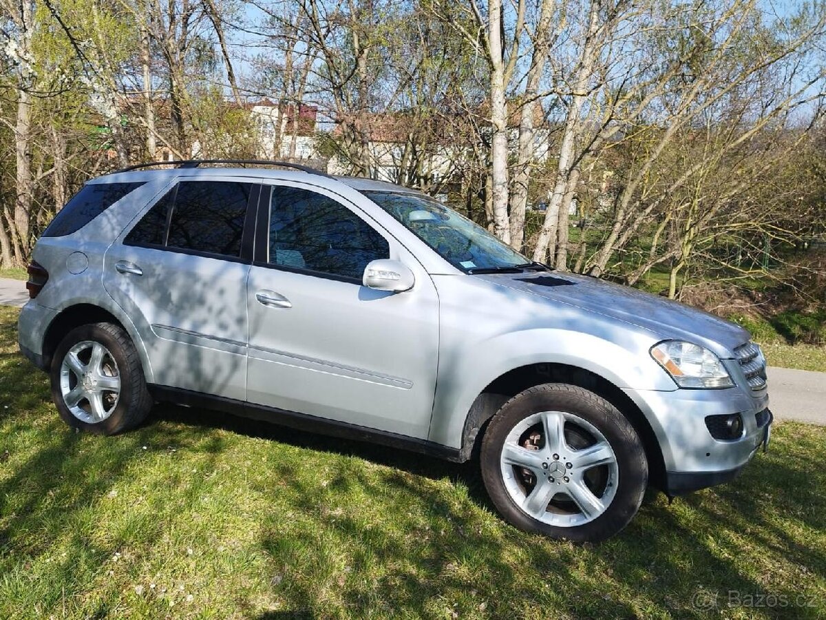 Mercedes-benz ML350 benzín - 4