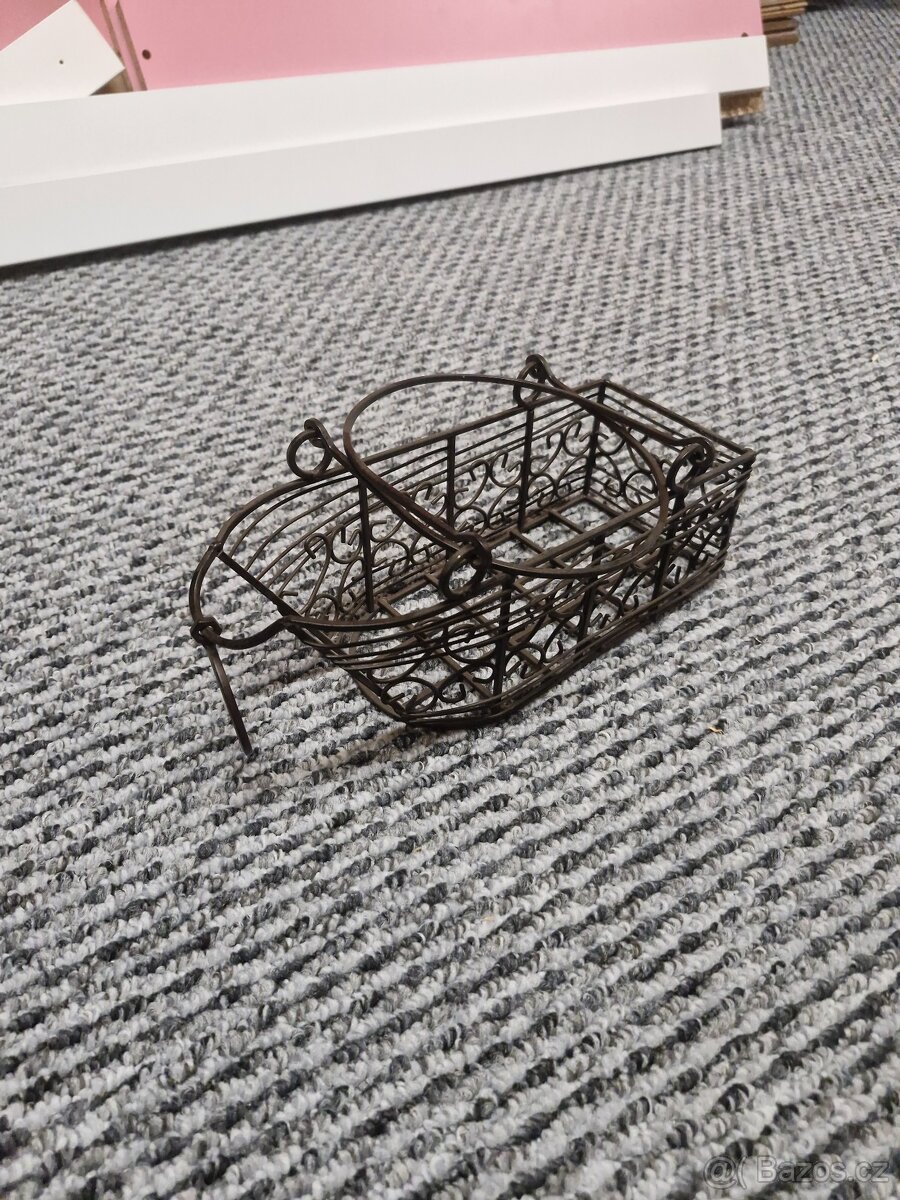 Kovové doplňky - 4