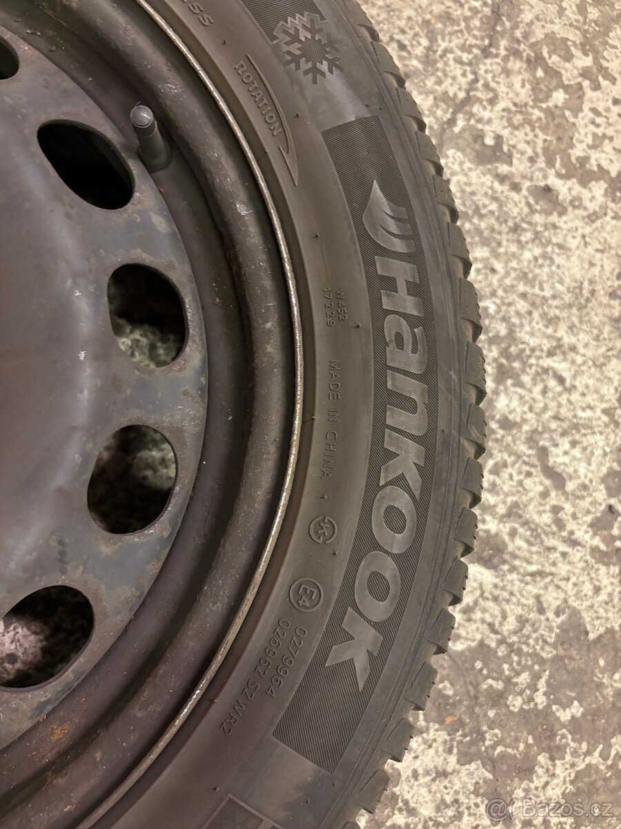 Plechové disky R16 + zimní pneu Škoda Octavia - 4
