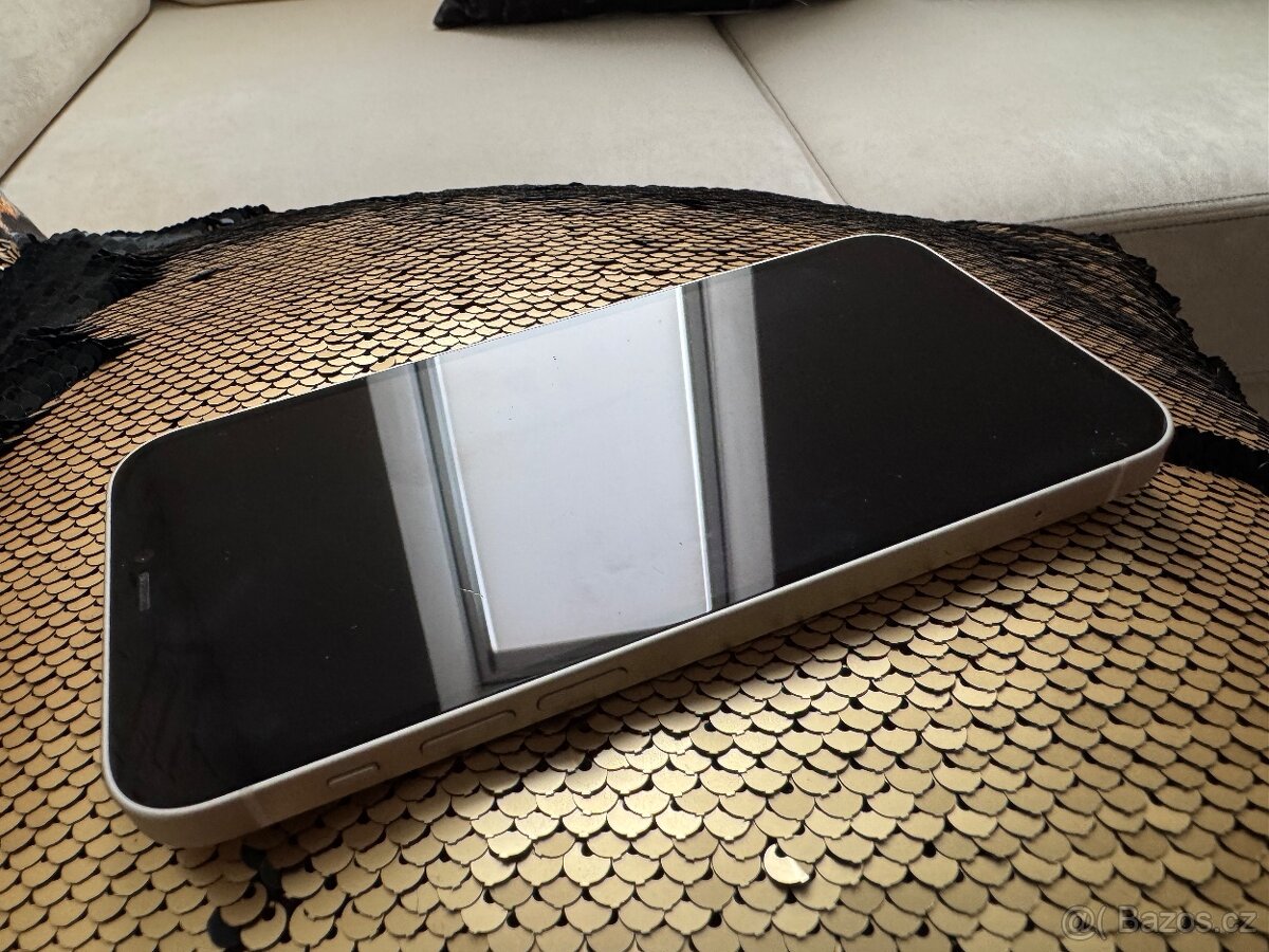 Apple iPhone 12 128GB bílý - 4