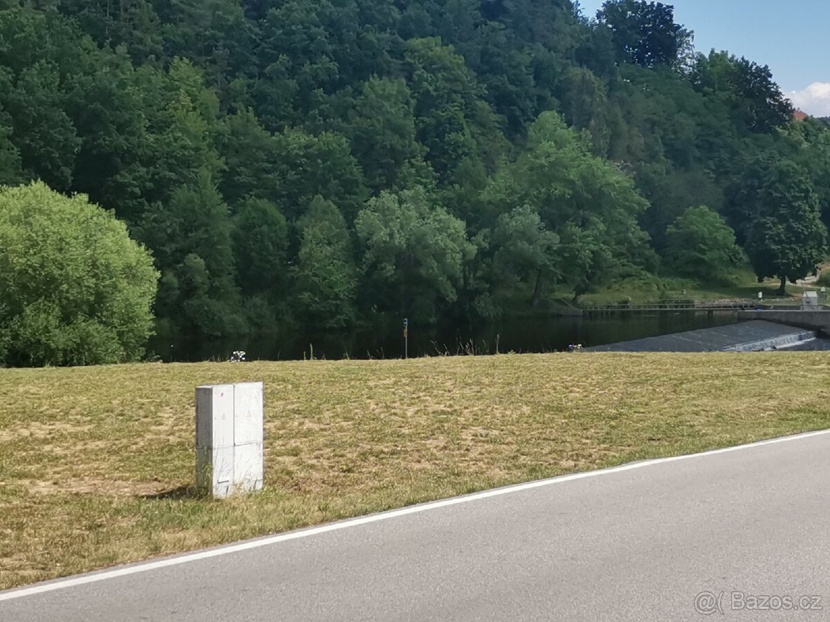 Prodám zahradu u Českého Krumlova ve Zlaté Koruně 1054m2 - 4