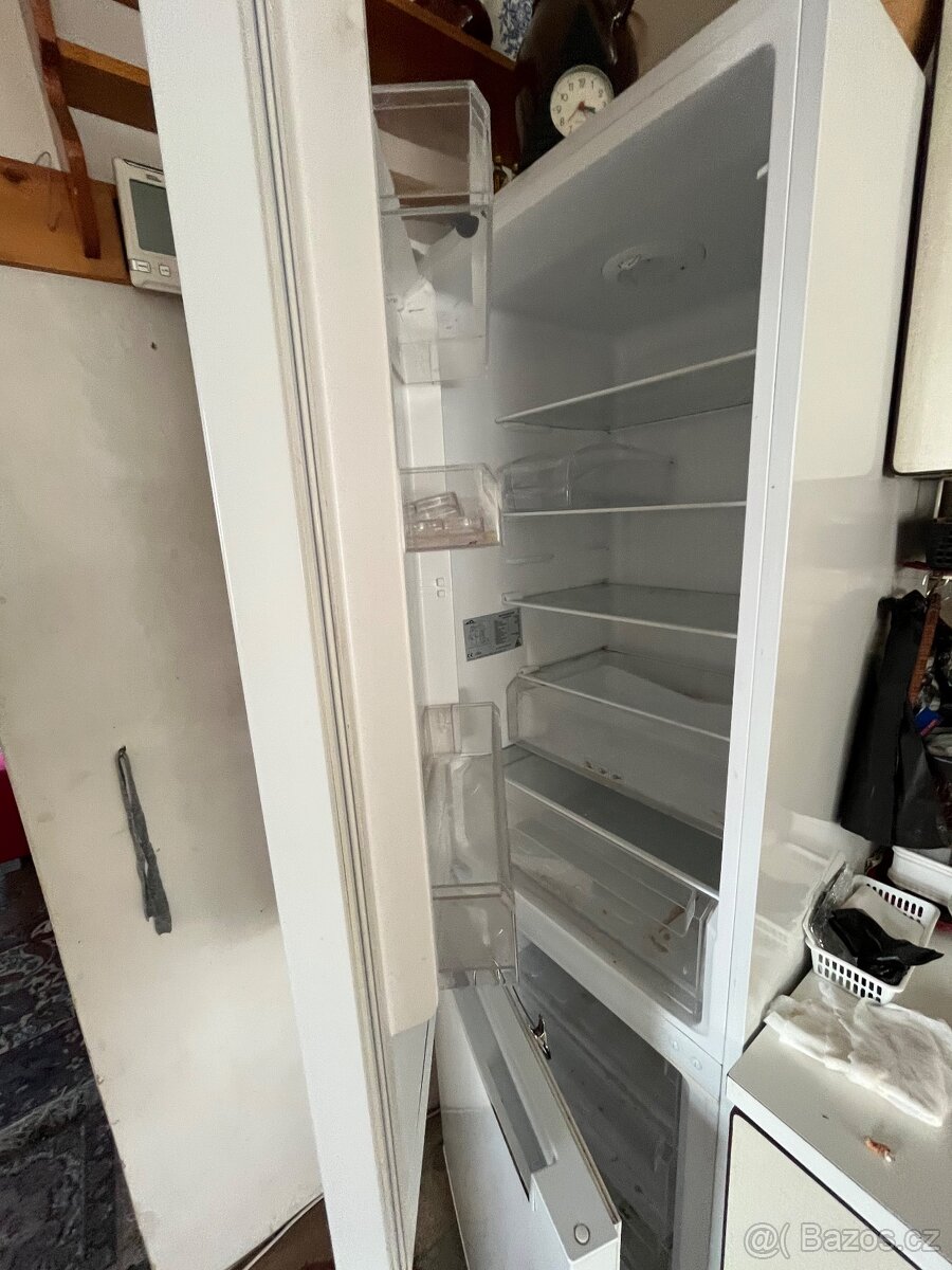 Lednice s mrazákem eta - 4