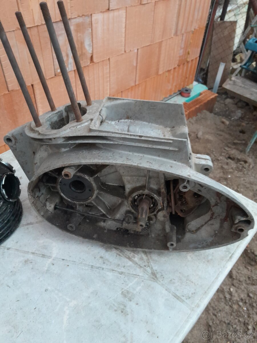 Jawa 250/559 - 4