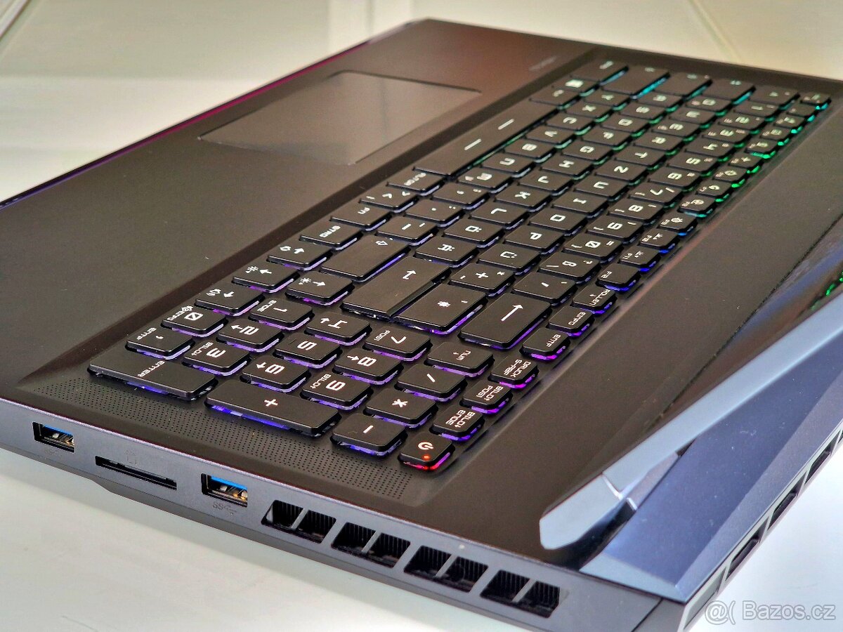 Herní notebook MSI RAIDER | RTX 3080 16GB | i9-11980 | 360Hz - 4