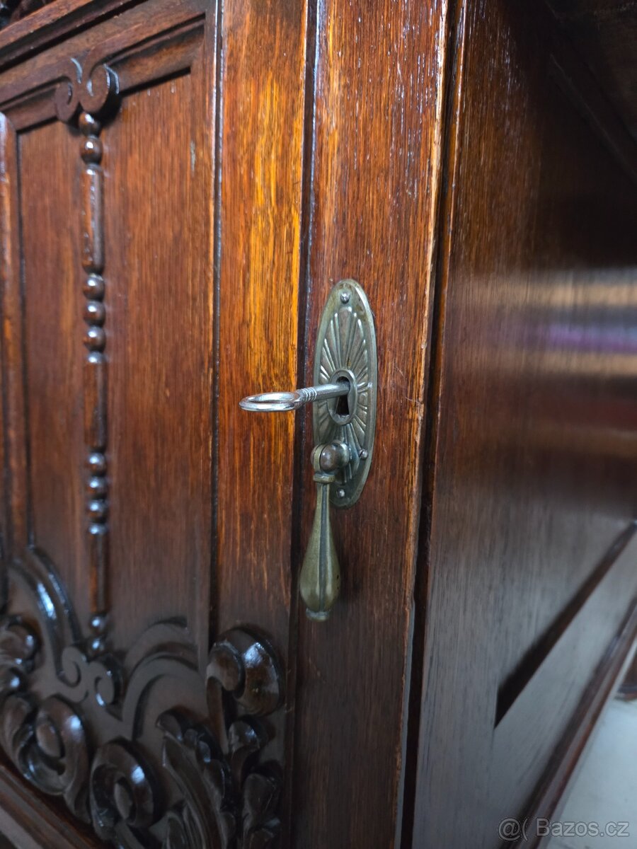 Starožitný psací stůl - 4