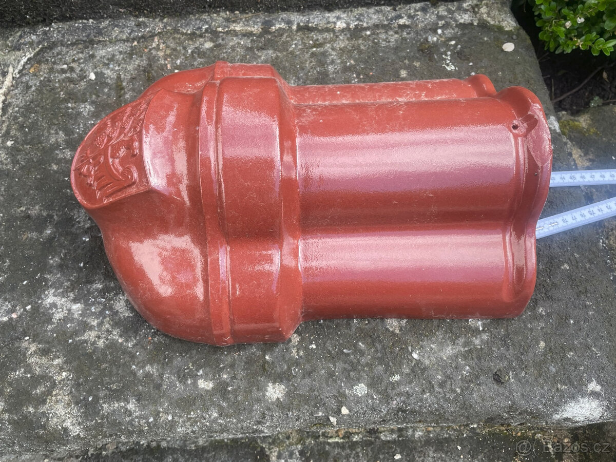 Koncový hřebenáč s erbem - 4