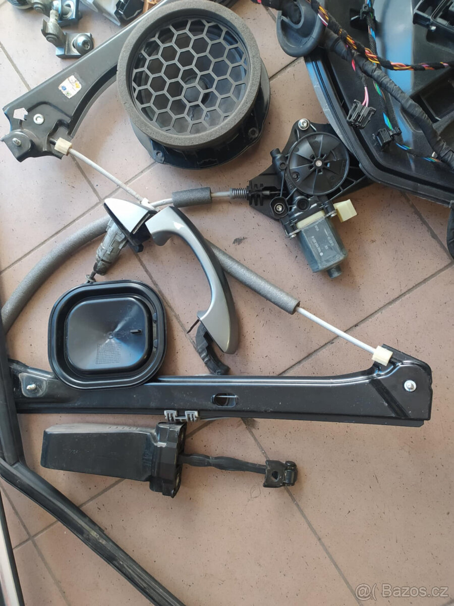 škoda superb III náhradní díly dveří - 4